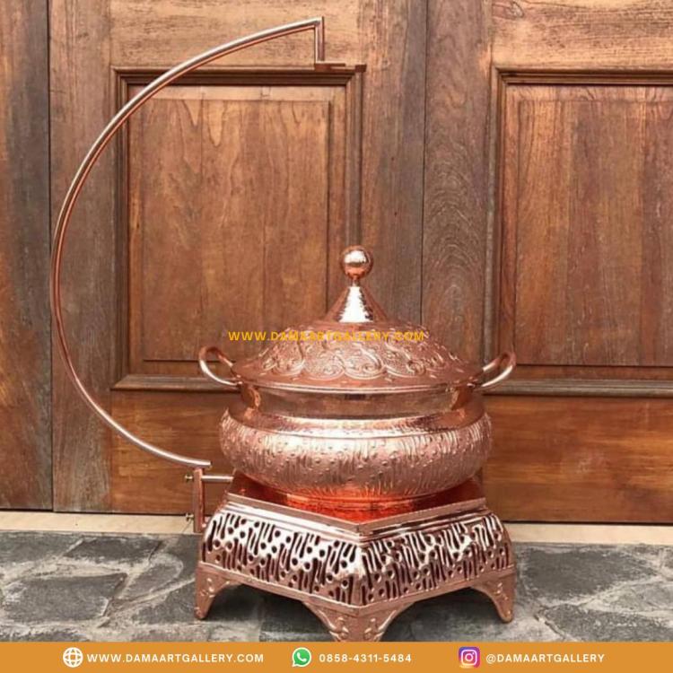 Chafing Dish Pemanas Makanan Tembaga | Dama Art Gallery | Kerajinan Tembaga, Kuningan & Alumunium Terbaik. Chafingdish/pemanas makanan tembaga ini terbuat dari tembaga dan insert terbuat dari alumunium yang steril sehingga aman digunakan tempat makanan, berbeda dengan pemanas
