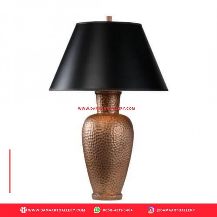 Lampu Meja Tembaga | Dama Art Gallery | Kerajinan Tembaga, Kuningan & Alumunium Terbaik. Lampu Meja Tembaga / Copper Table Lamp  Lampu artinya sumber penjelasan primer selain mentari di semua global. terdapat aneka macam jenis dan bentuk lampu yang unik serta